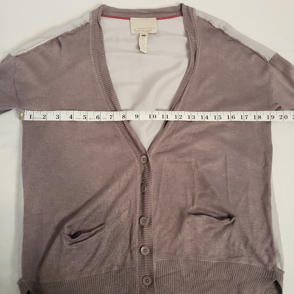 BANANA REPUBLIC HERITAGE Gray Cardigan Sweater Size XS Lightweight V neck - Picture 6 of 12
